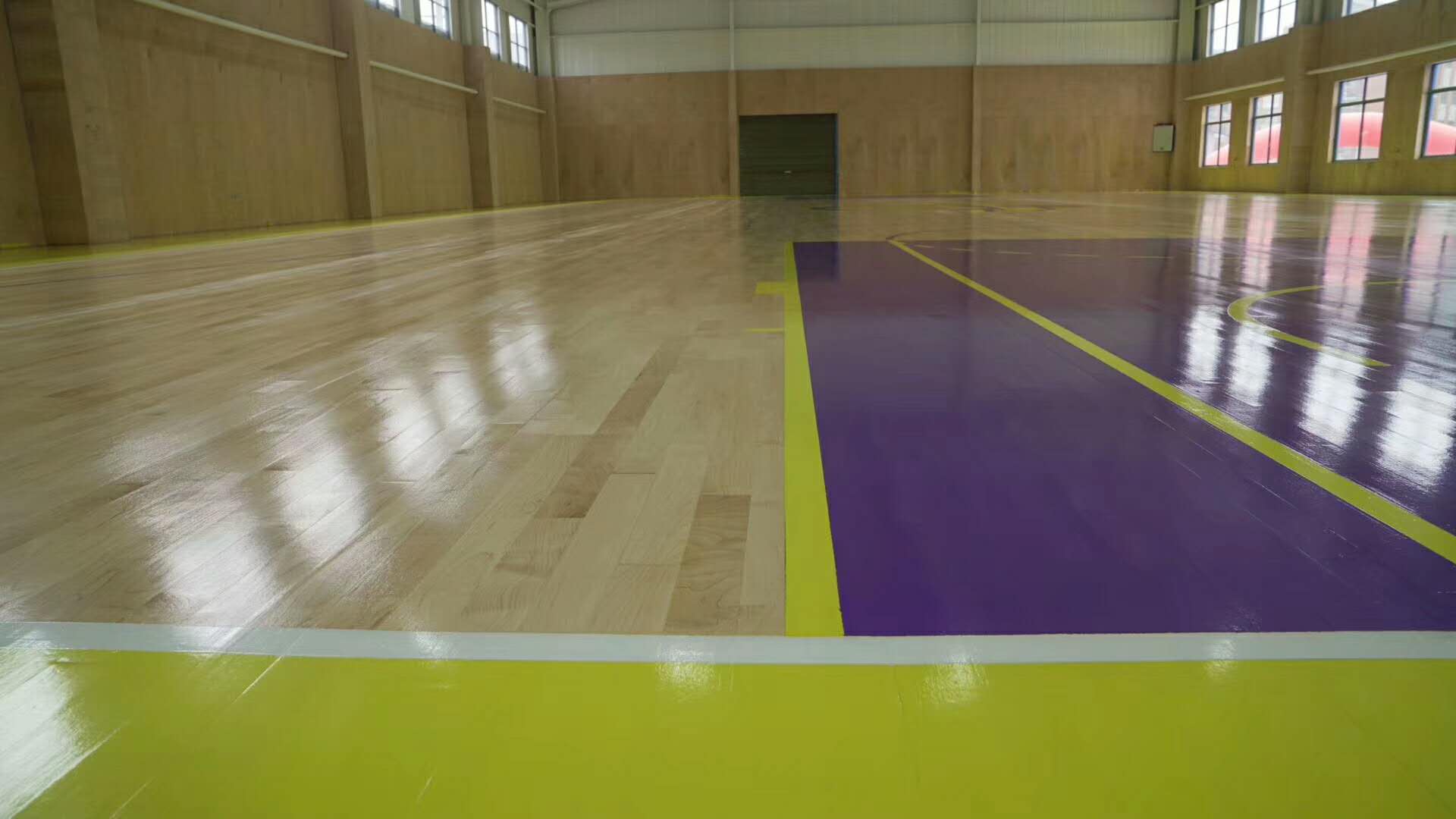 長沙卓晟球館地板翻新防滑保養彩漆案例