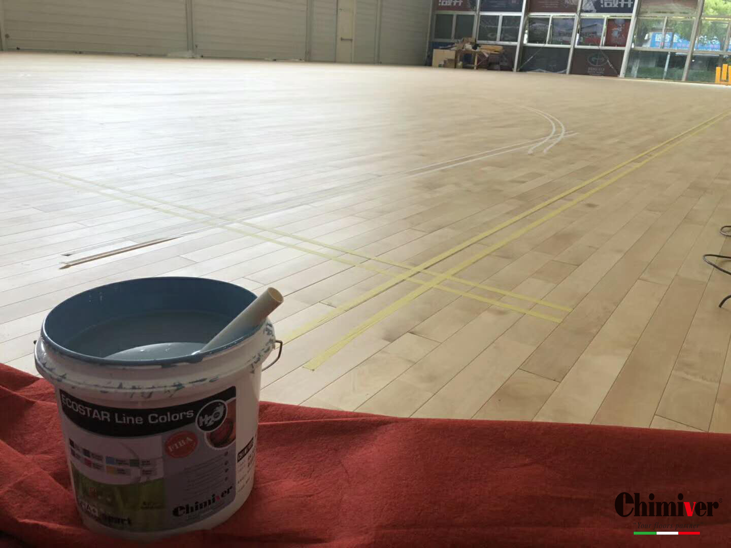 寶山智慧灣籃球館運動木地板做翻新劃線防滑保養案例