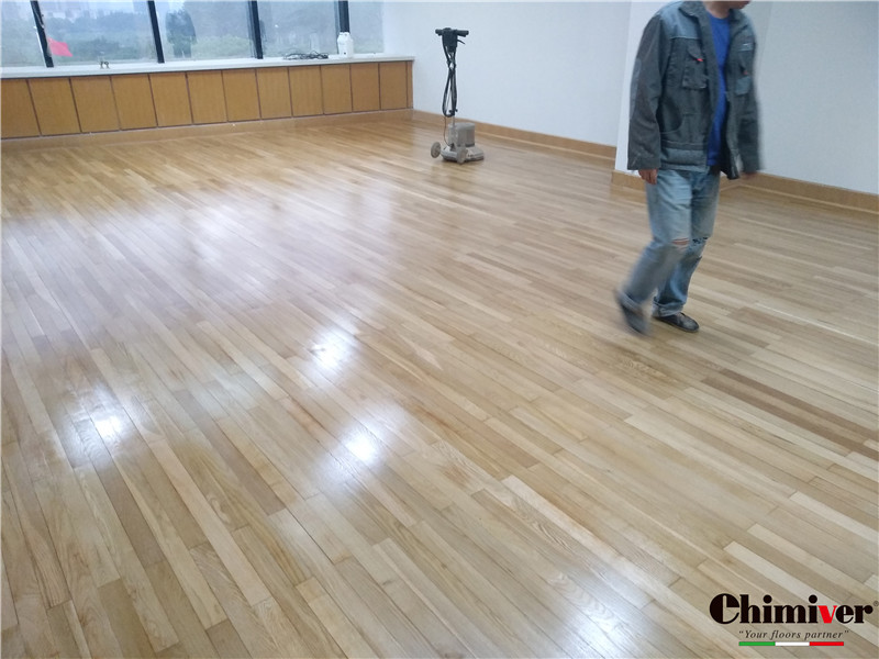 嘉定區政府木地板翻新打磨保養上漆施工案例