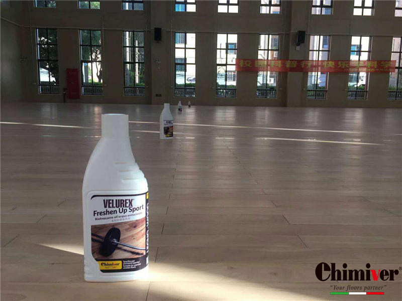 上海閔行籃球體育館地板翻新清潔防滑保養上光案例