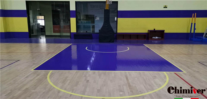 湖人籃球訓(xùn)練營凱美沃FIBA體育彩漆劃線施工案例