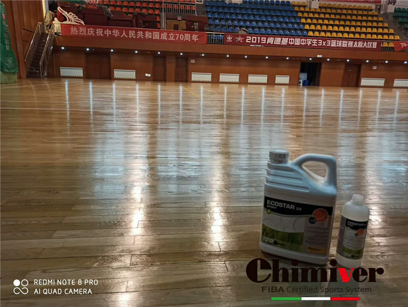太原育英中學體育館籃球運動地板翻新保養防滑上漆施工案例